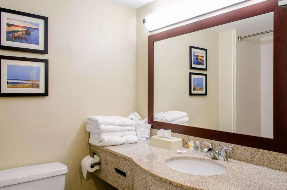 Comfort Inn & Suites Biloxi-D'Iberville Image 17