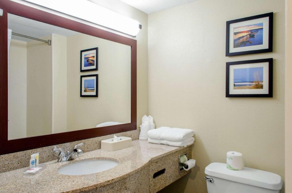 Comfort Inn & Suites Biloxi-D'Iberville Image 18